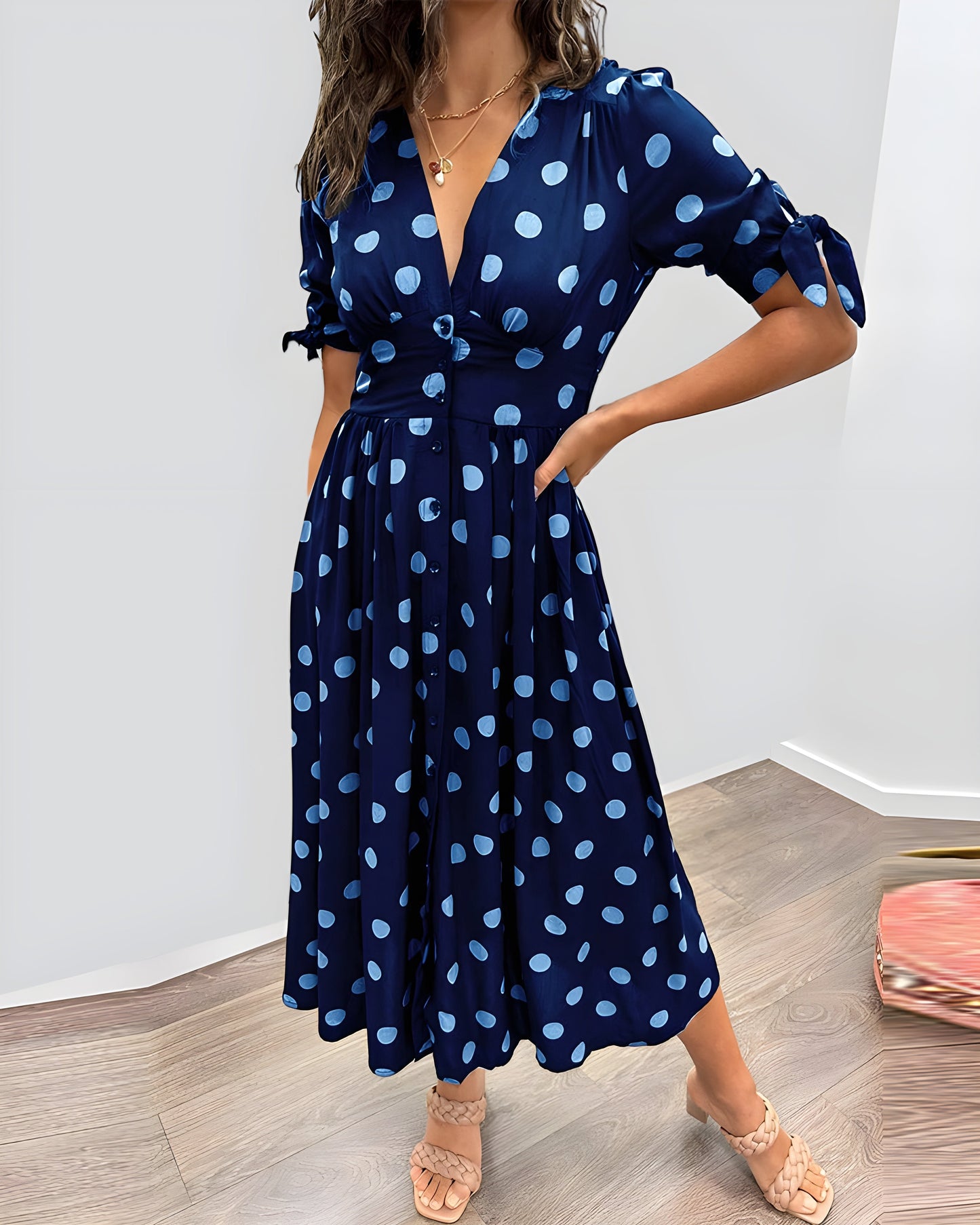 Liv™ | V-neck dress with polka dot pattern